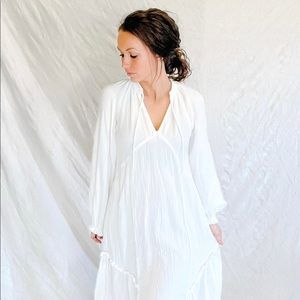 H&M white gauze dress 
Size XS, fits up to smaller M.